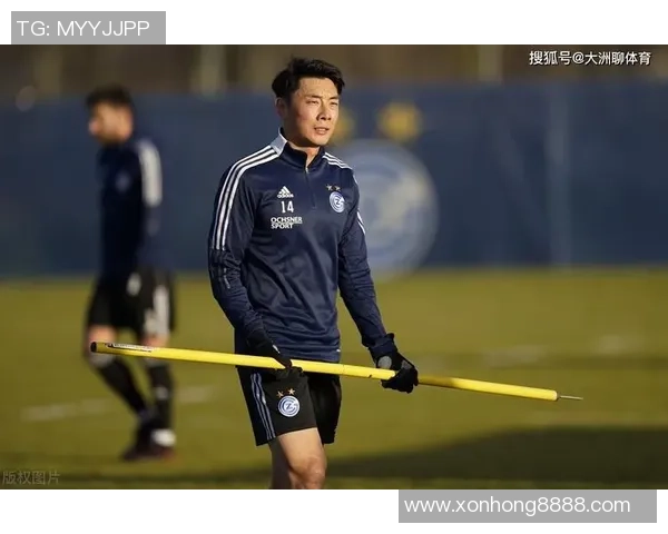 李磊的英雄联盟之路：从新手到职业选手的深度对话与成长故事