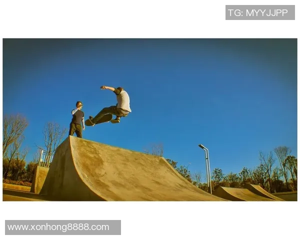 极限运动的魅力与挑战：探秘成都极限运动队的团队协作与整体压制策略